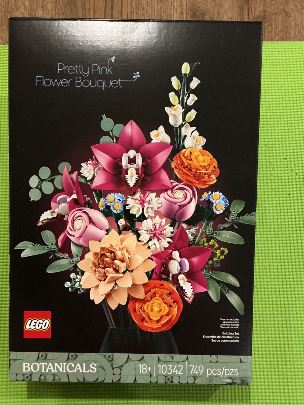 Lego Botanicals Pretty Pink Flower Bouquet - sealed set!